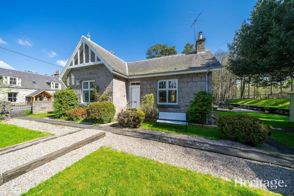 Station Dinnet, Holiday home *